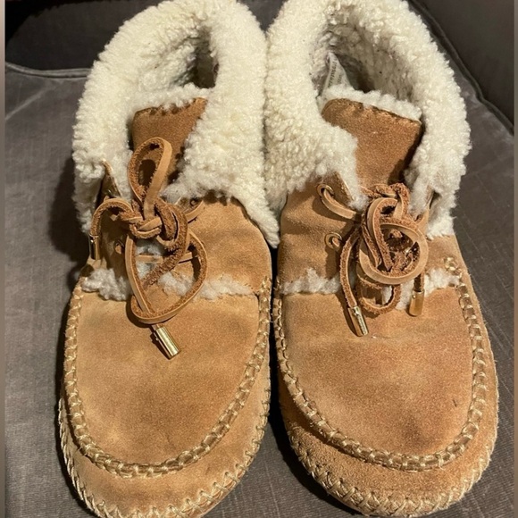 Tory Burch Shearling Suede Booties/Moccasins size 10 - Picture 3 of 5